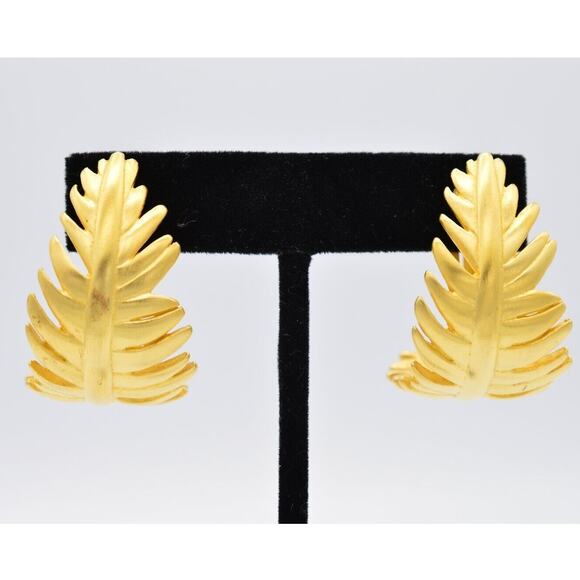 Givenchy Vintage Leaf Clip On Earrings Brushed Gold Palm Chunky Signed 80s BinZ - Picture 1 of 12
